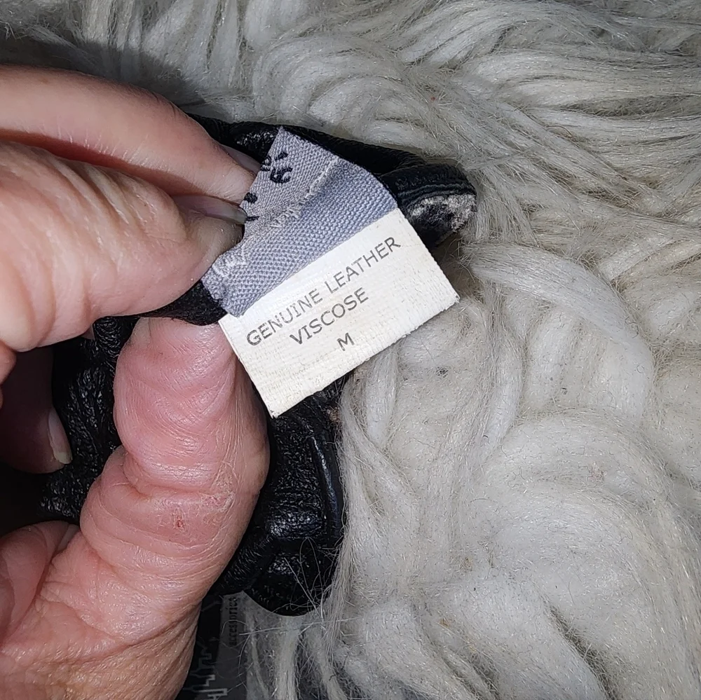 Renees NYC Black Leather Loves With Snow Leopard Lining NWT